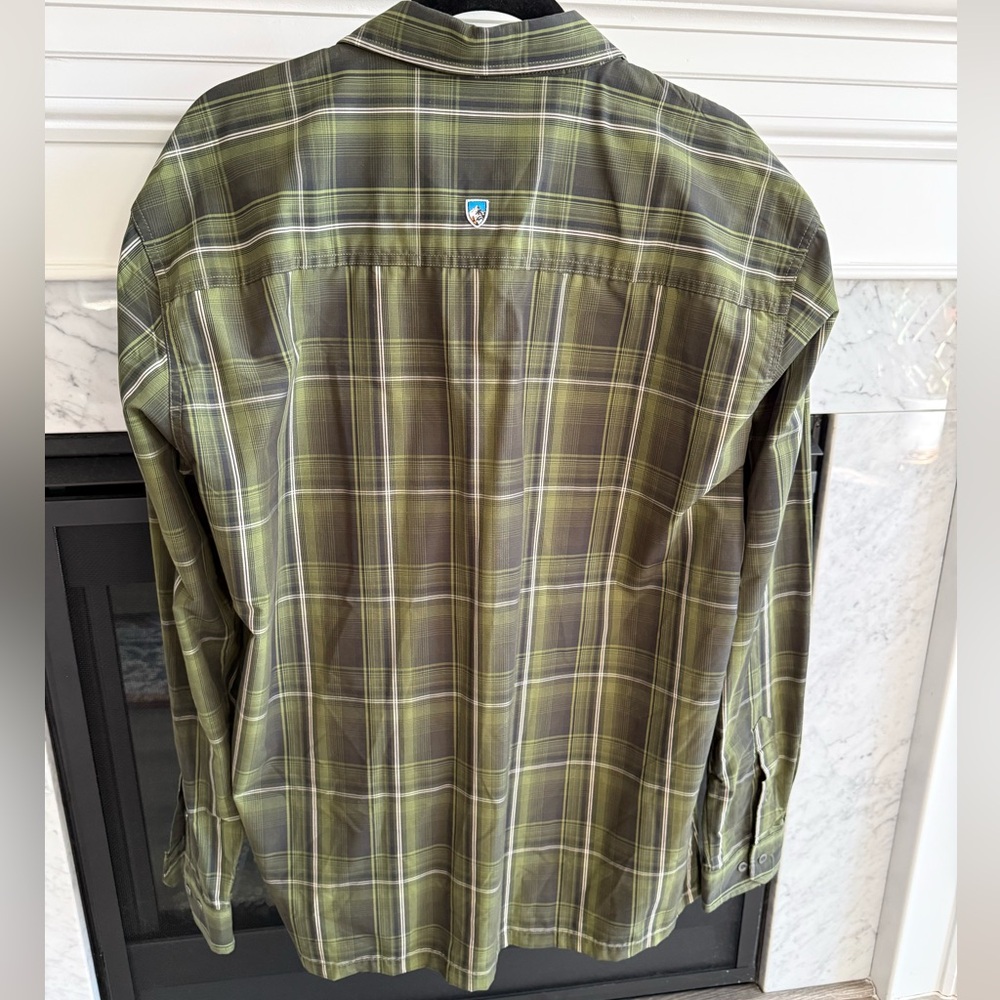 Kuhl Men's Response Button Up in Olive - Picture 3 of 3